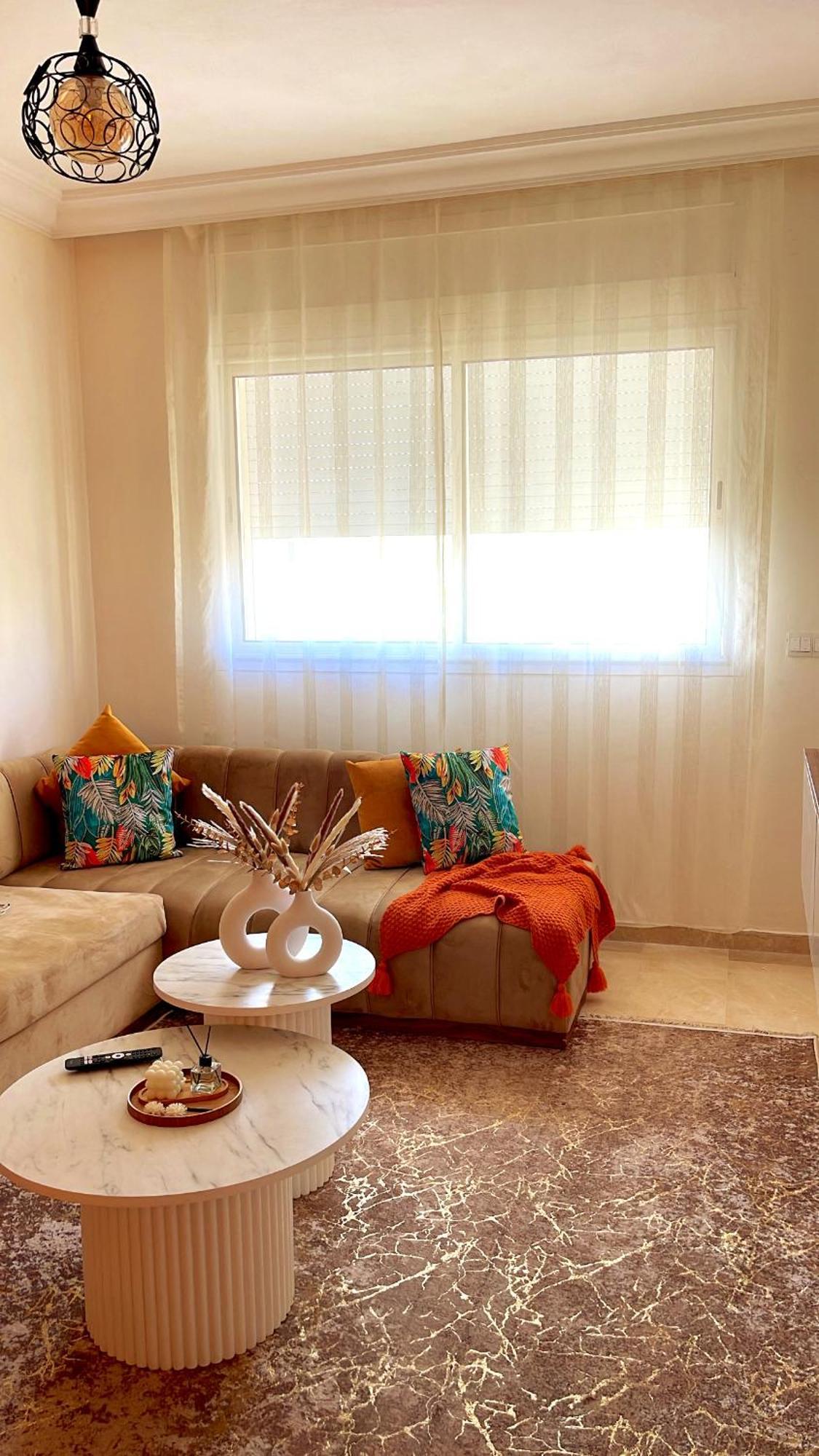 Elegant Avec Un Acces Piscine, Jardin, Parking Sous Sol Gratuit Sur Place, Et D'une Wifi Debit De La Fibre Optique Appartement Tanger